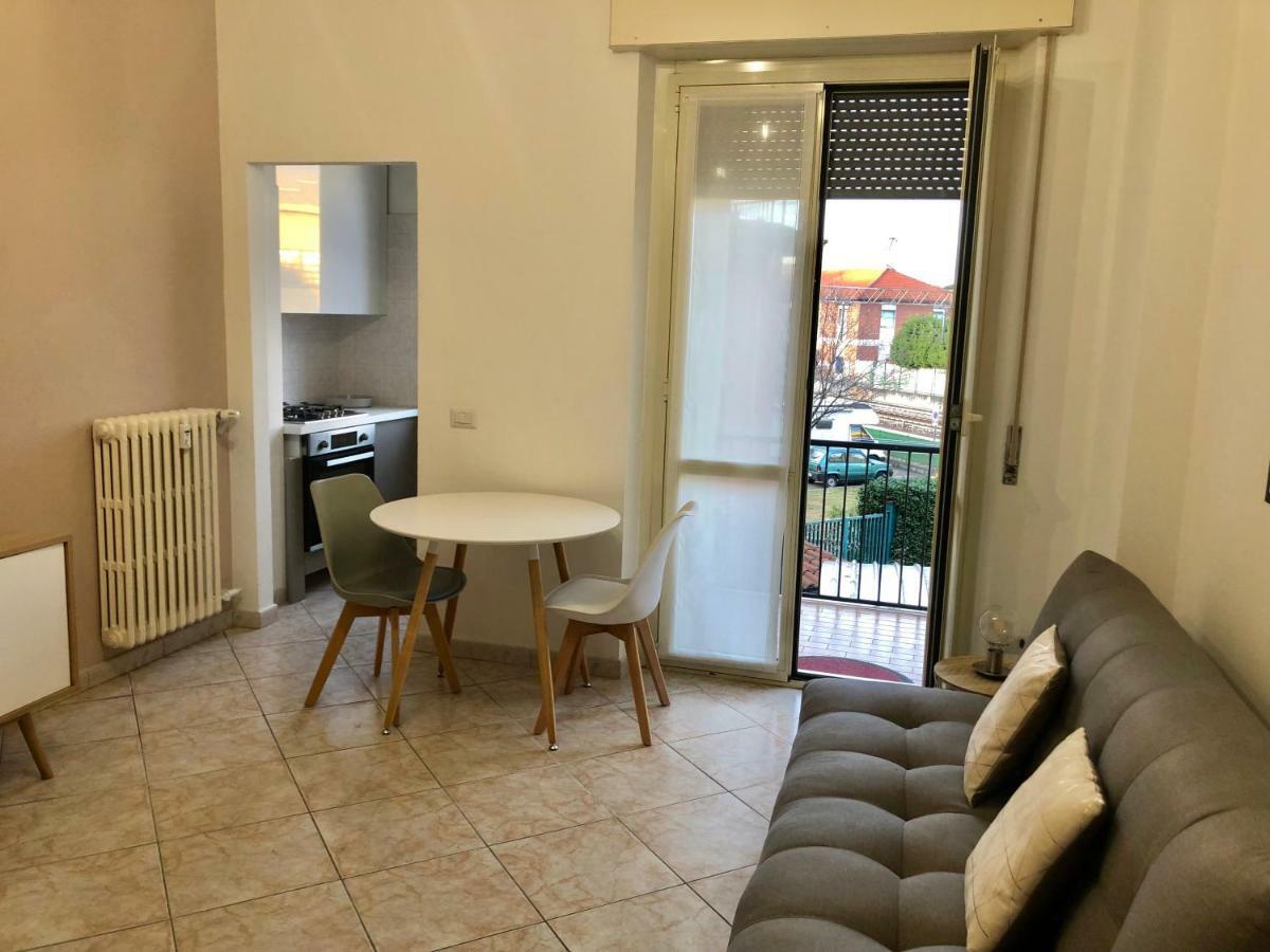 Apartamento Casa Sir Oliver Bollate Exterior foto